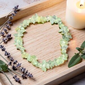 8mm 🔥 Stunning Prehnite Chip Bracelet 💚